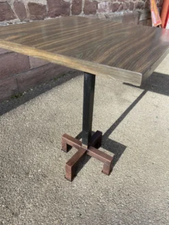 Table bistrot de café formica et métal 1970s