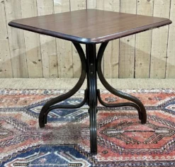 Table bistrot en acajou et hêtre, fabrication des années 50