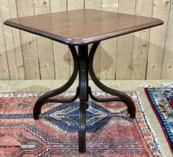 Table bistrot en acajou et hêtre, fabrication des années 50