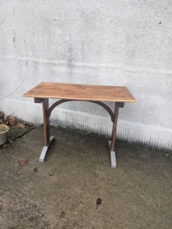 Table bistrot en bois et métal
