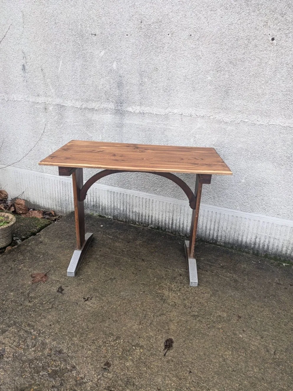 Table bistrot en bois et métal