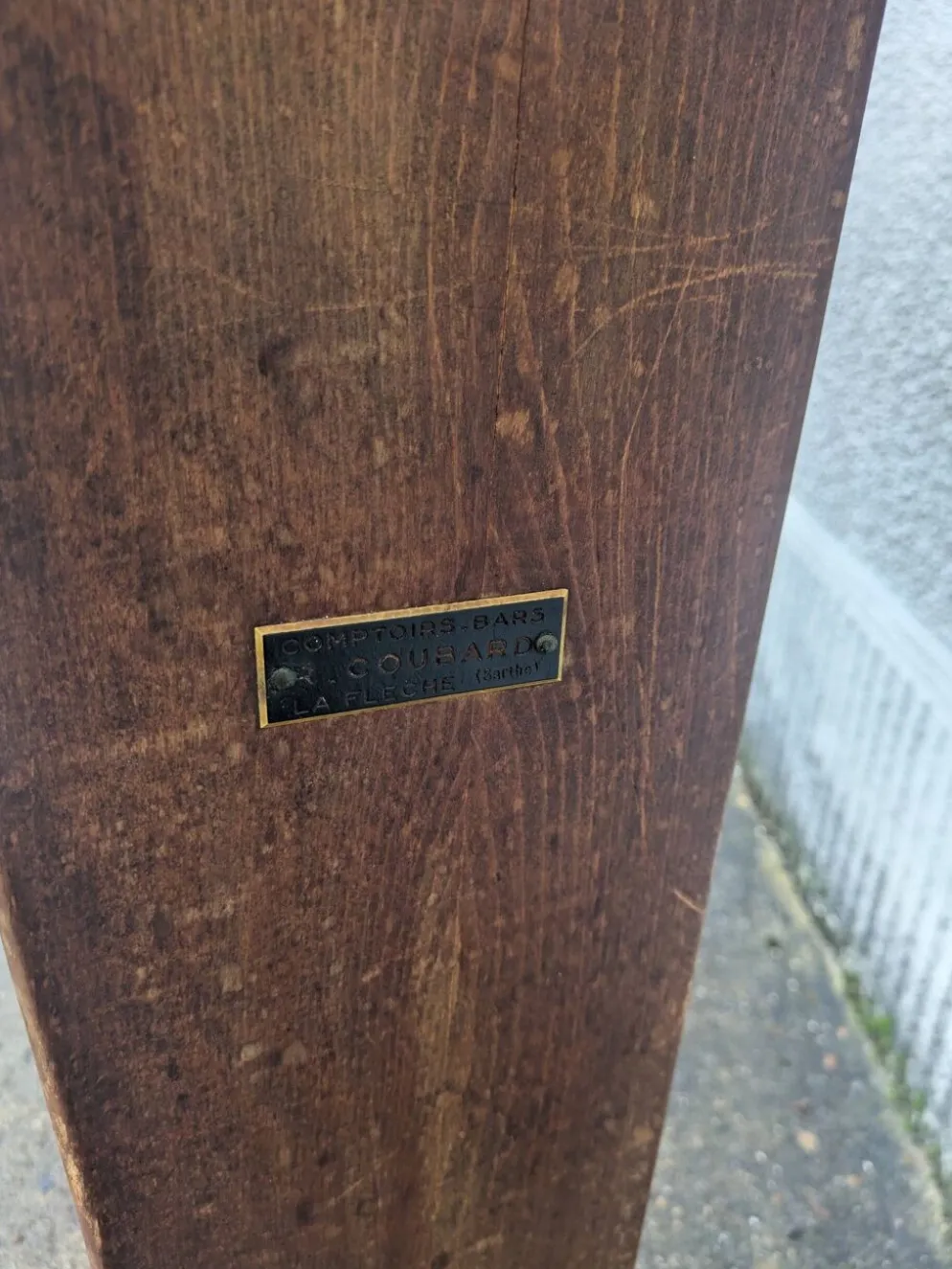 Table bistrot en bois et métal