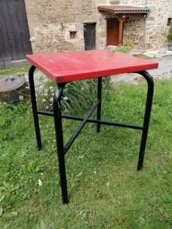 Table bistrot en fer