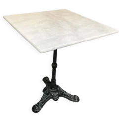 Table bistrot en marbre.