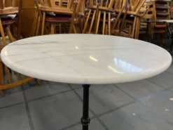 Table bistrot en marbre