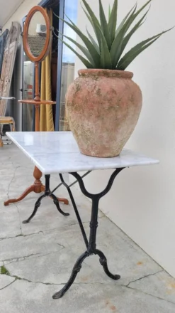 Table bistrot en marbre et fonte ancienne