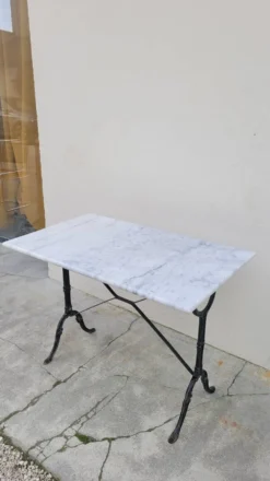 Table bistrot en marbre et fonte ancienne