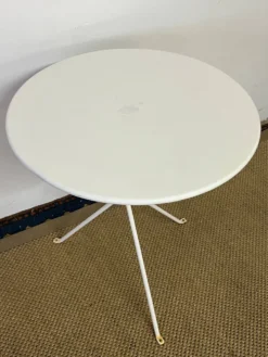 Table bistrot en métal vintage