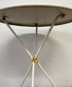 Table bistrot en métal vintage