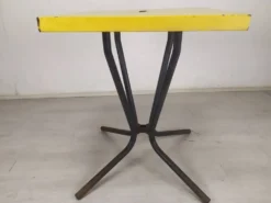 Table bistrot jardin