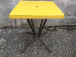Table bistrot jardin