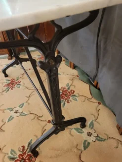 Table bistrot marbre