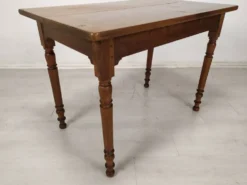 Table bistrot noyer