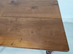 Table bistrot noyer