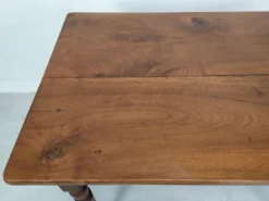 Table bistrot noyer