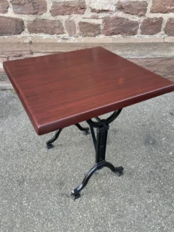 table bistrot parisienne fonte Mid-century French Paris café Montmartre bistro table 80s