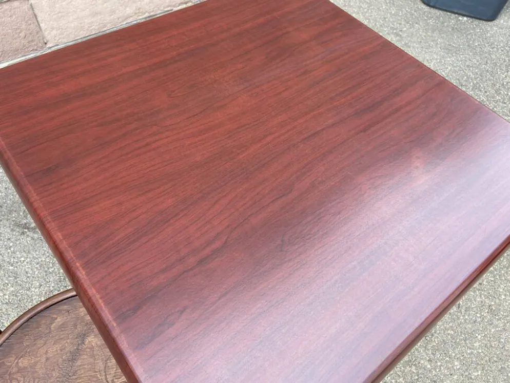 table bistrot parisienne fonte Mid-century French Paris café Montmartre bistro table 80s