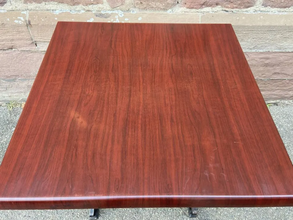table bistrot parisienne fonte Mid-century French Paris café Montmartre bistro table 80s