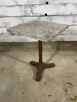 Table bistrot pied en fonte
