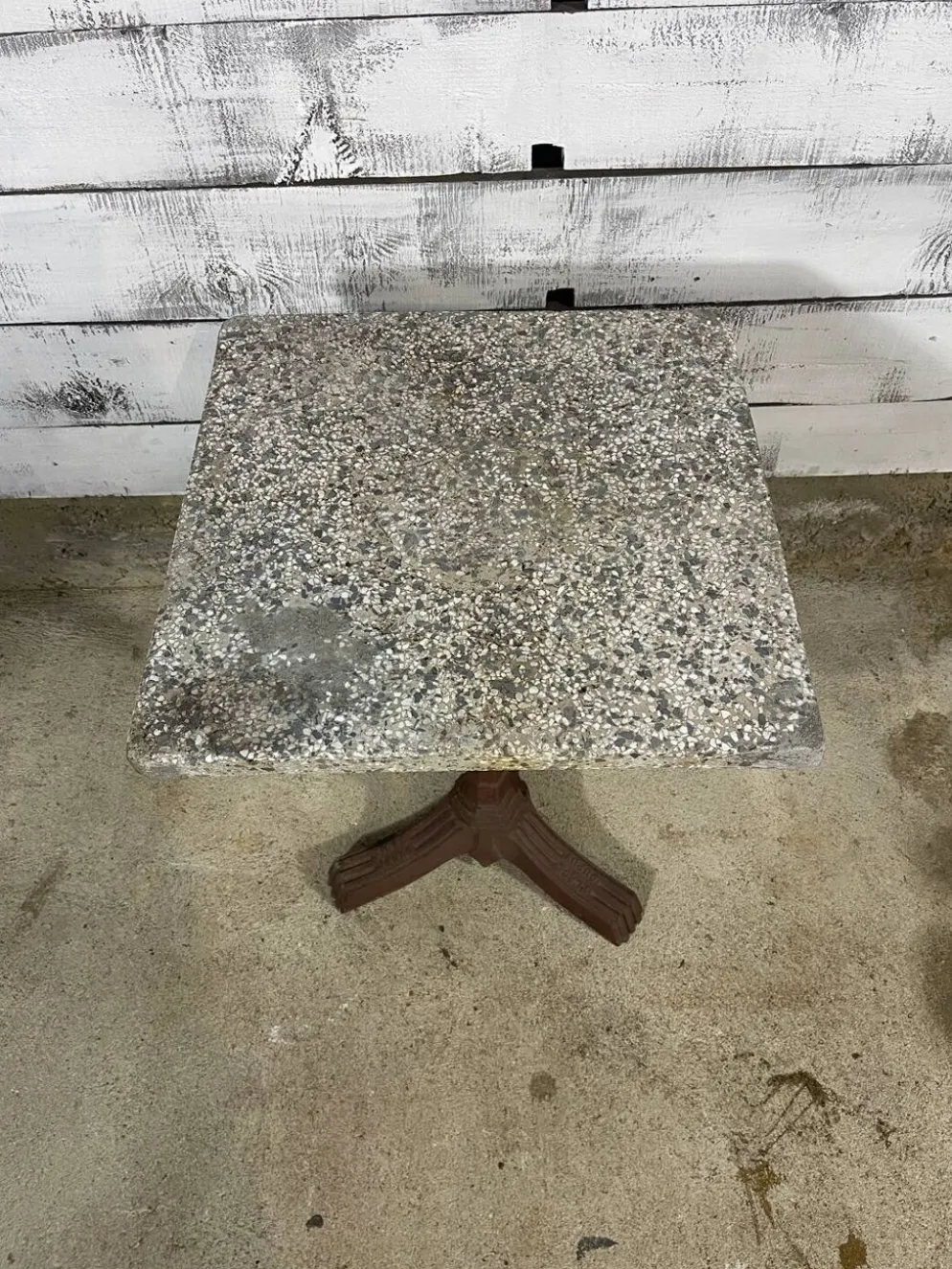 Table bistrot pied en fonte