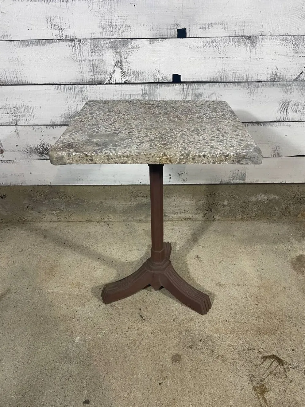 Table bistrot pied en fonte