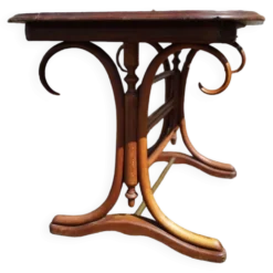 Table bistrot pieds en bois courbé