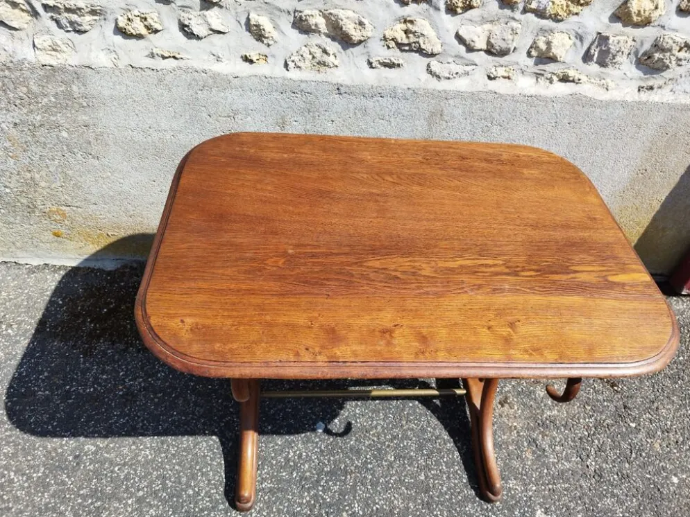 Table bistrot pieds en bois courbé