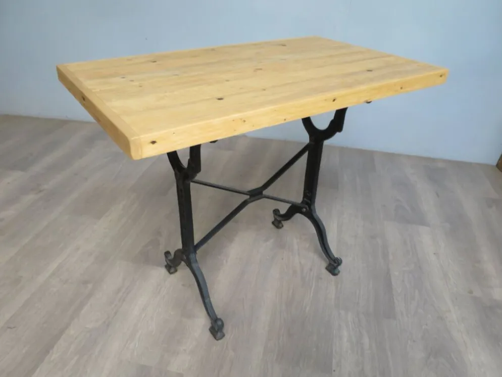 table bistrot piétement métal plateau rustique