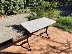 Table bistrot rectangulaire Piètement en Fonte et plateau en Terrazzo vinta