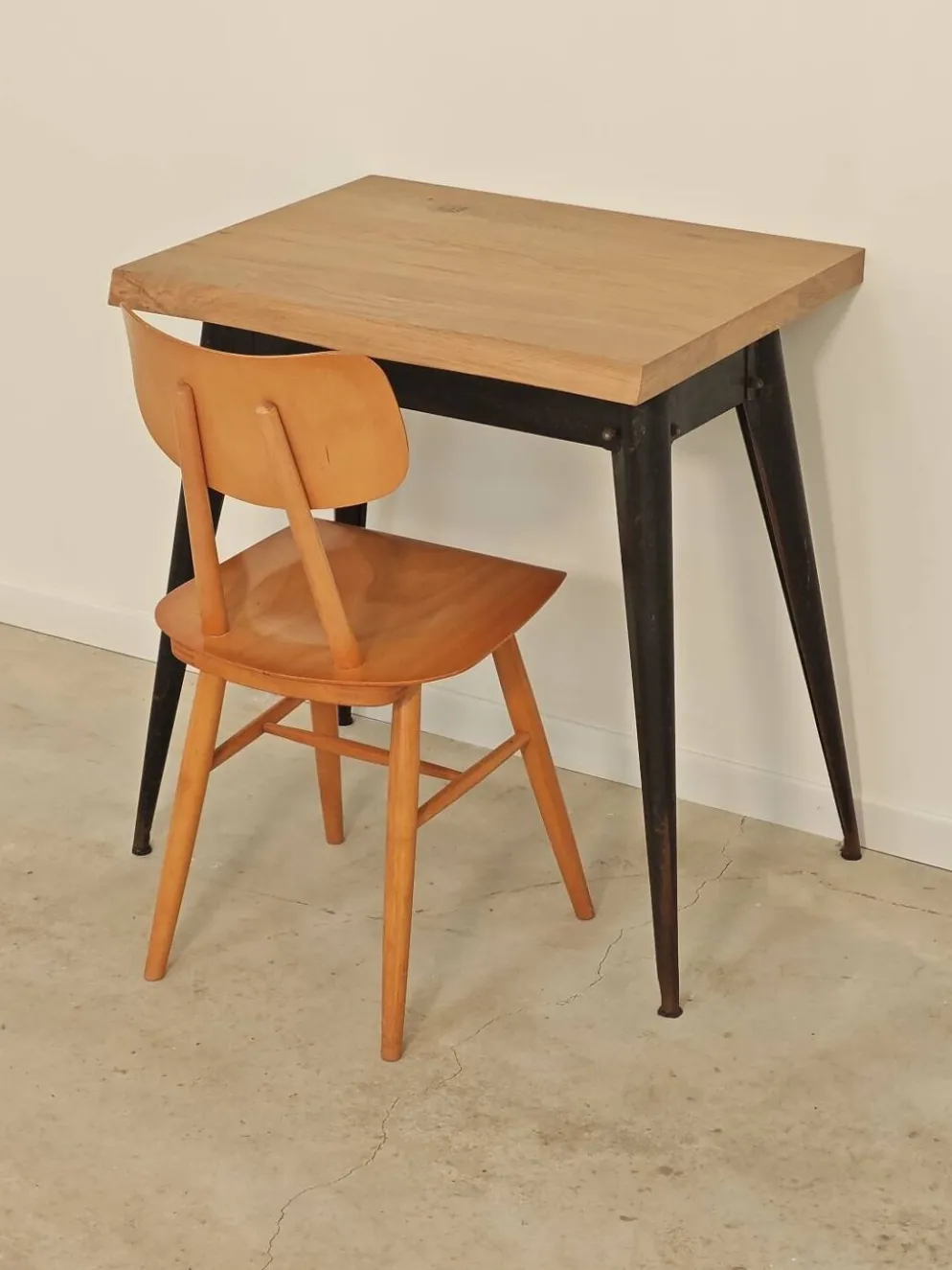 Table bistrot tolix T55 plateau chêne massif