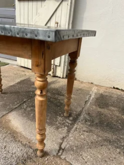 Table bistrot zing