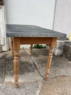 Table bistrot zing