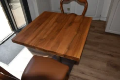 Table bois massif pied inox