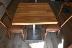 Table bois massif pied inox