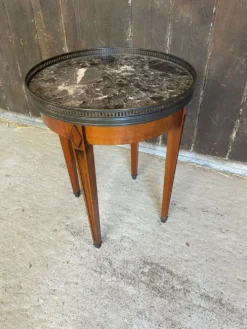 Table bouillotte