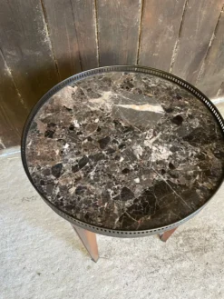 Table bouillotte