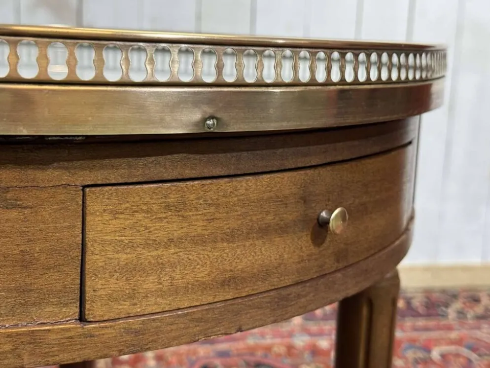 Table bouillotte de style Louis XVI des années 1960 en acajou et dessus mar