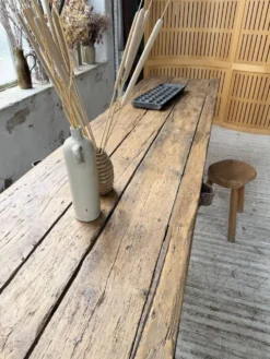 Table brutaliste art populaire XXL 3m5/4m pin et chêne
