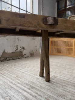 Table brutaliste art populaire XXL 3m5/4m pin et chêne