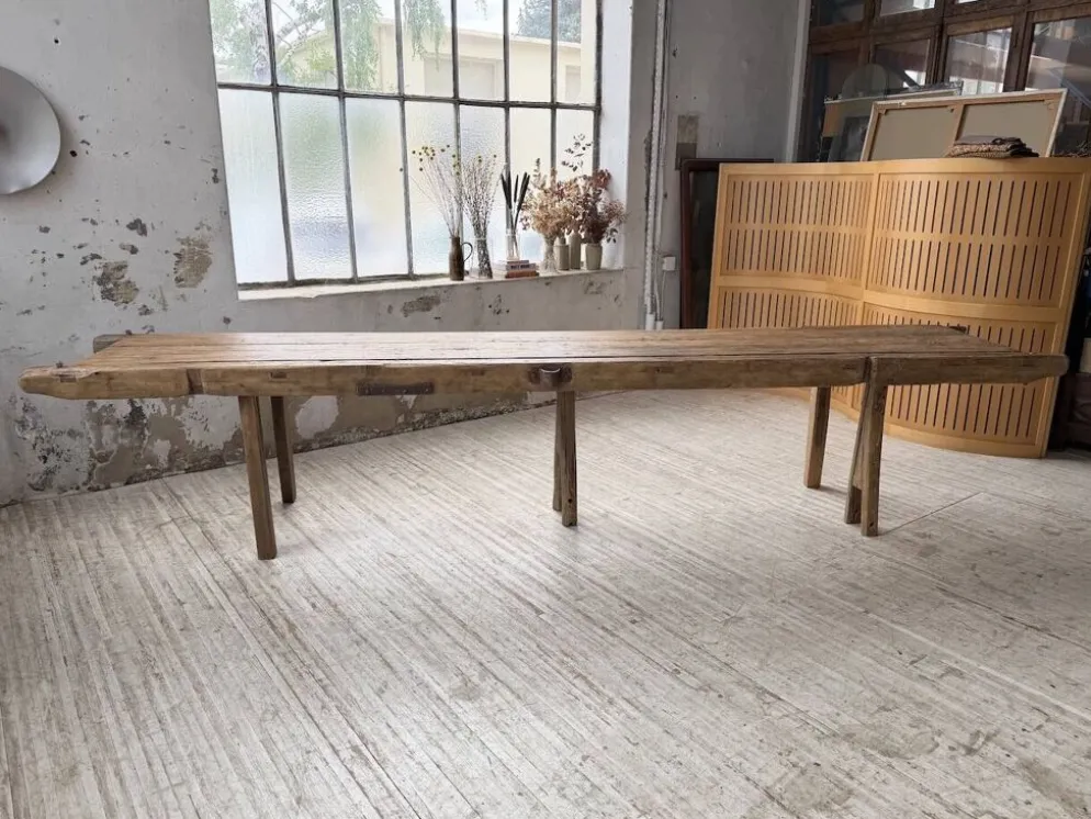 Table brutaliste art populaire XXL 3m5/4m pin et chêne