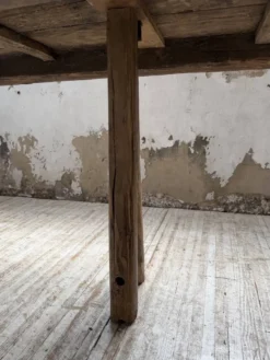 Table brutaliste art populaire XXL 3m5/4m pin et chêne