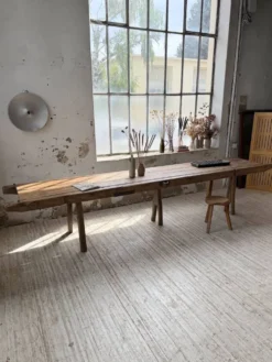 Table brutaliste art populaire XXL 3m5/4m pin et chêne