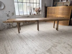 Table brutaliste art populaire XXL 3m5/4m pin et chêne