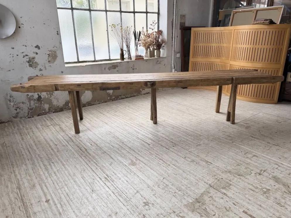 Table brutaliste art populaire XXL 3m5/4m pin et chêne