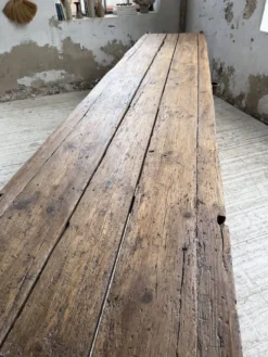 Table brutaliste art populaire XXL 3m5/4m pin et chêne