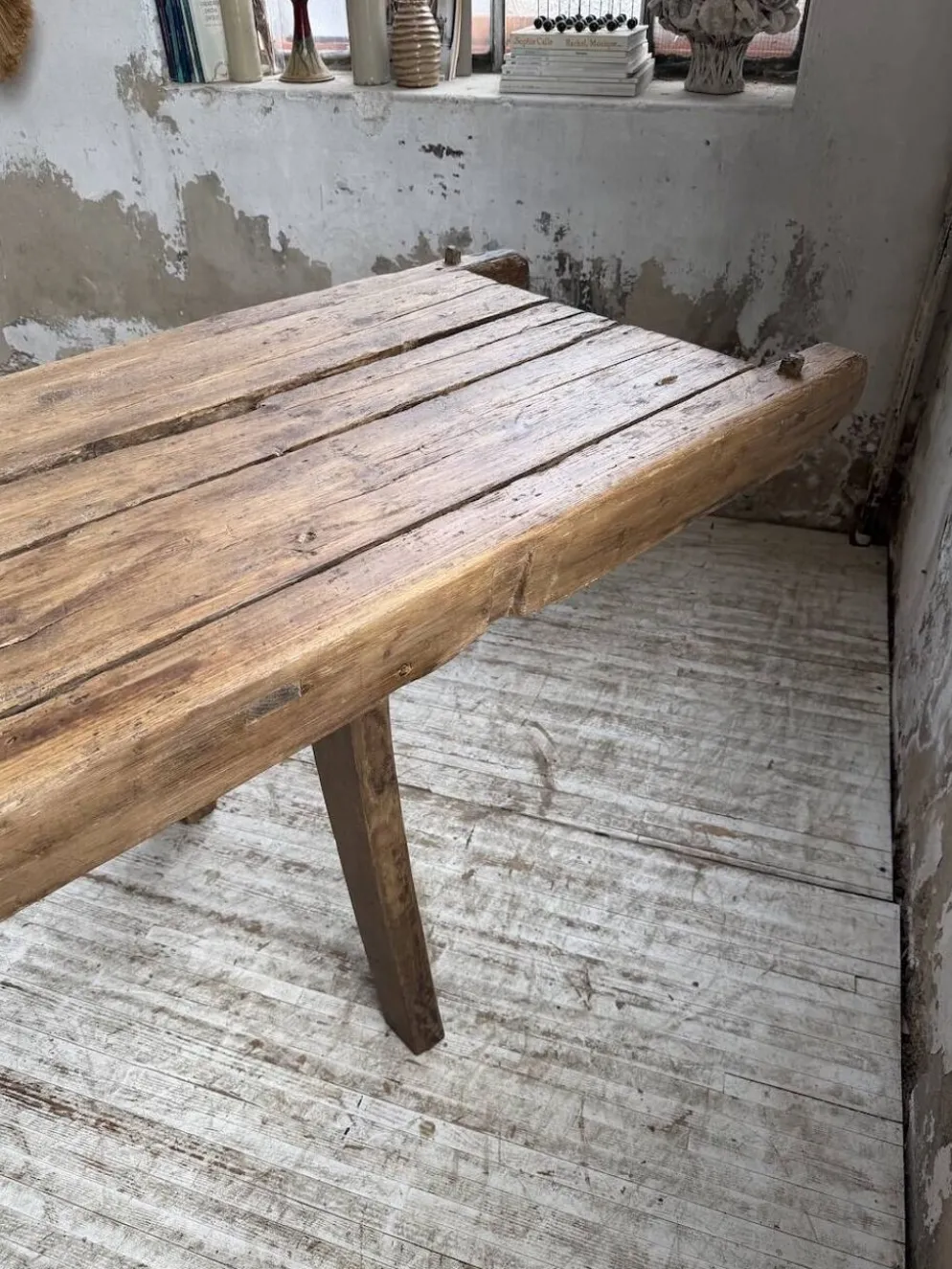 Table brutaliste art populaire XXL 3m5/4m pin et chêne