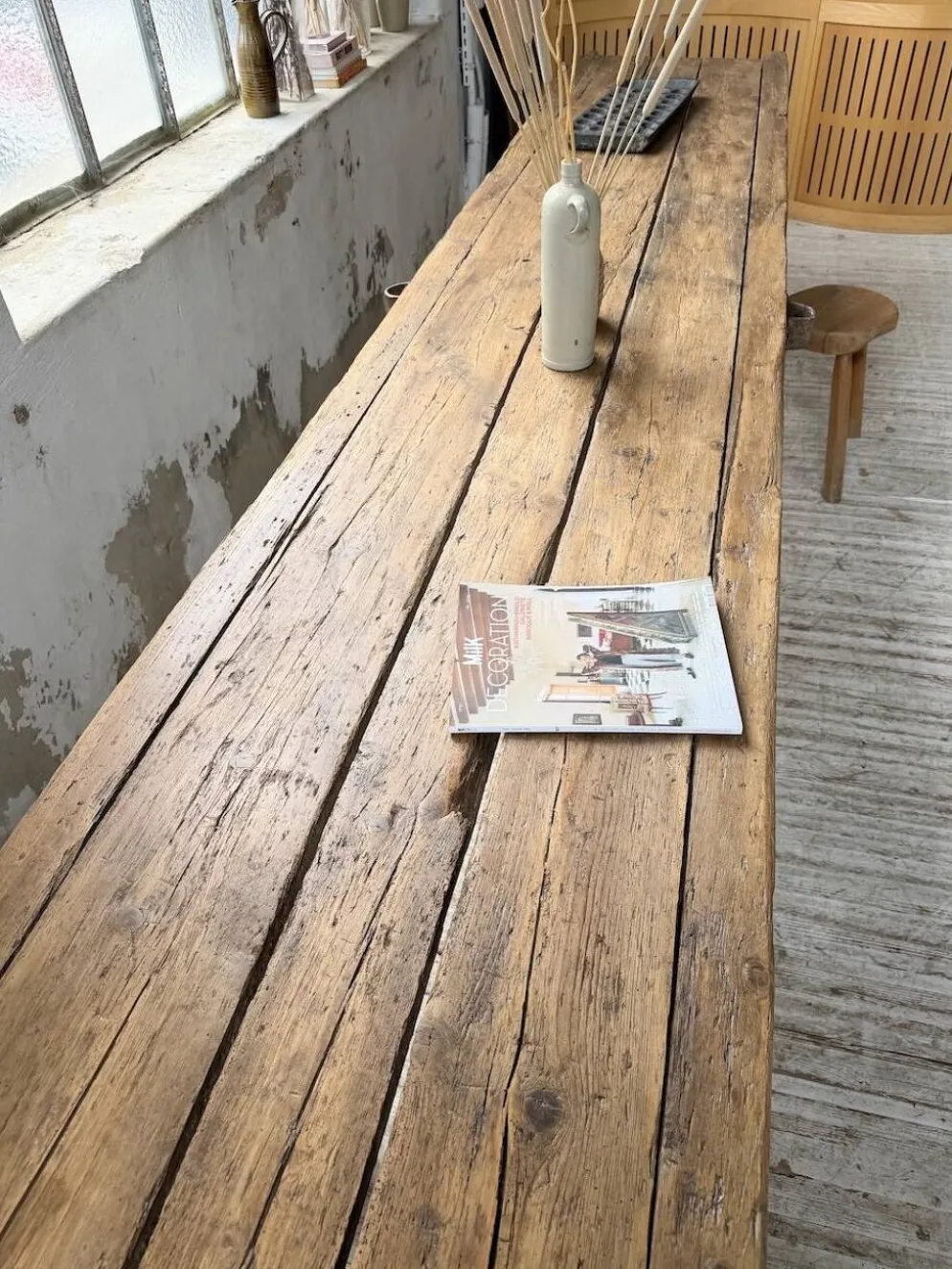 Table brutaliste art populaire XXL 3m5/4m pin et chêne