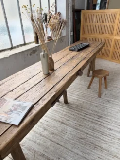 Table brutaliste art populaire XXL 3m5/4m pin et chêne