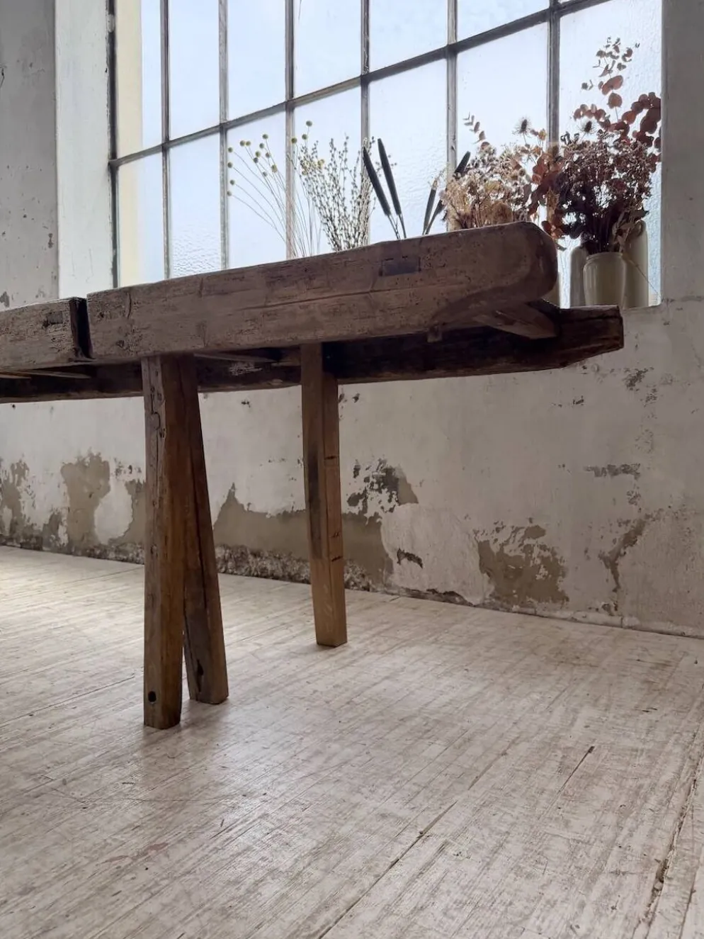 Table brutaliste art populaire XXL 3m5/4m pin et chêne