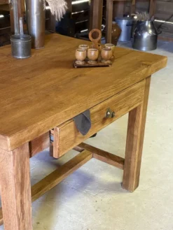 Table / Bureau ancien rénové – Pièce unique